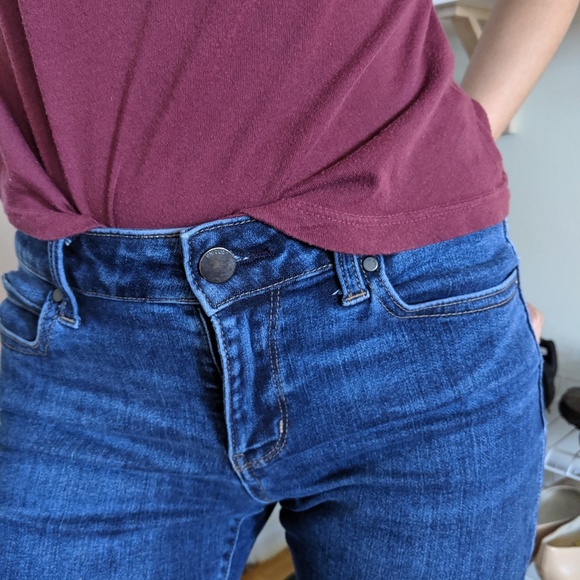 UNIQLO Skinny Tapered Mid Rise Jeans - Picture 2 of 6